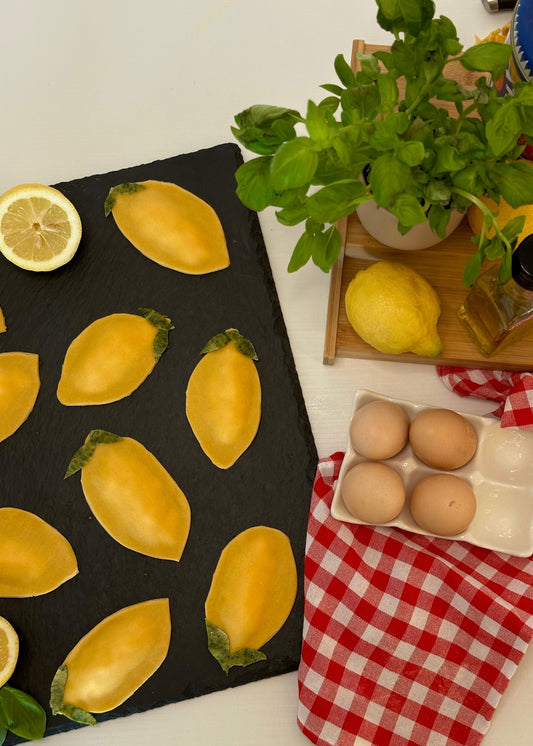 Ravioli 'lămâie' cu ricotta și parmezan